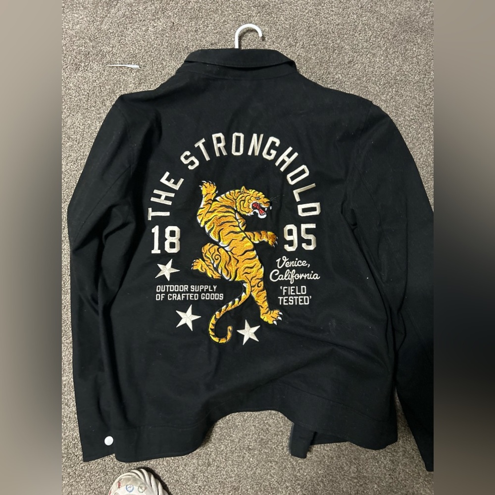 Stronghold Jacket - Picture 2 of 2